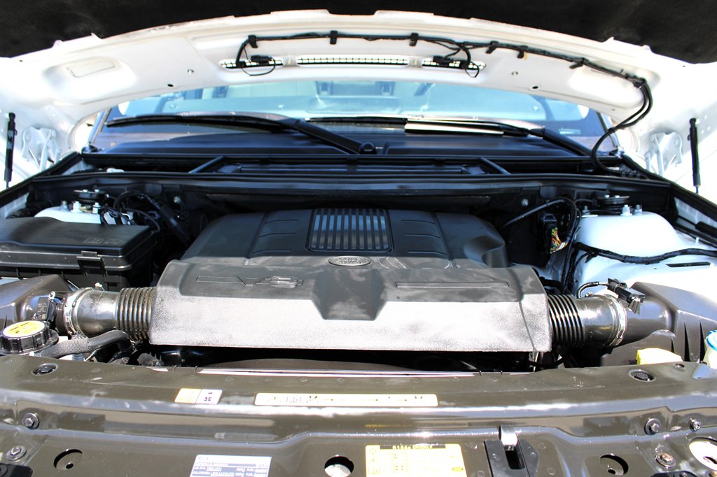 2012 Land Rover Range Rover HSE LUX photo