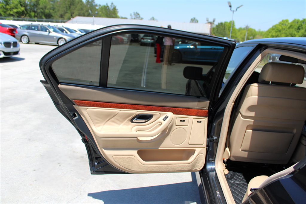 2001 BMW 7-Series 740iL photo