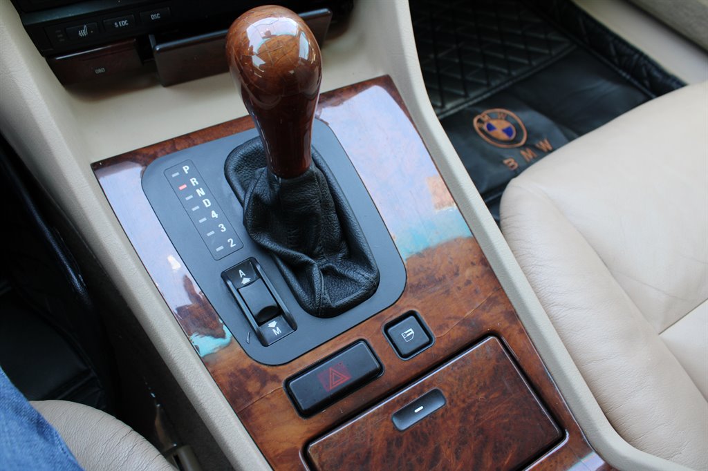2001 BMW 7-Series 740iL photo