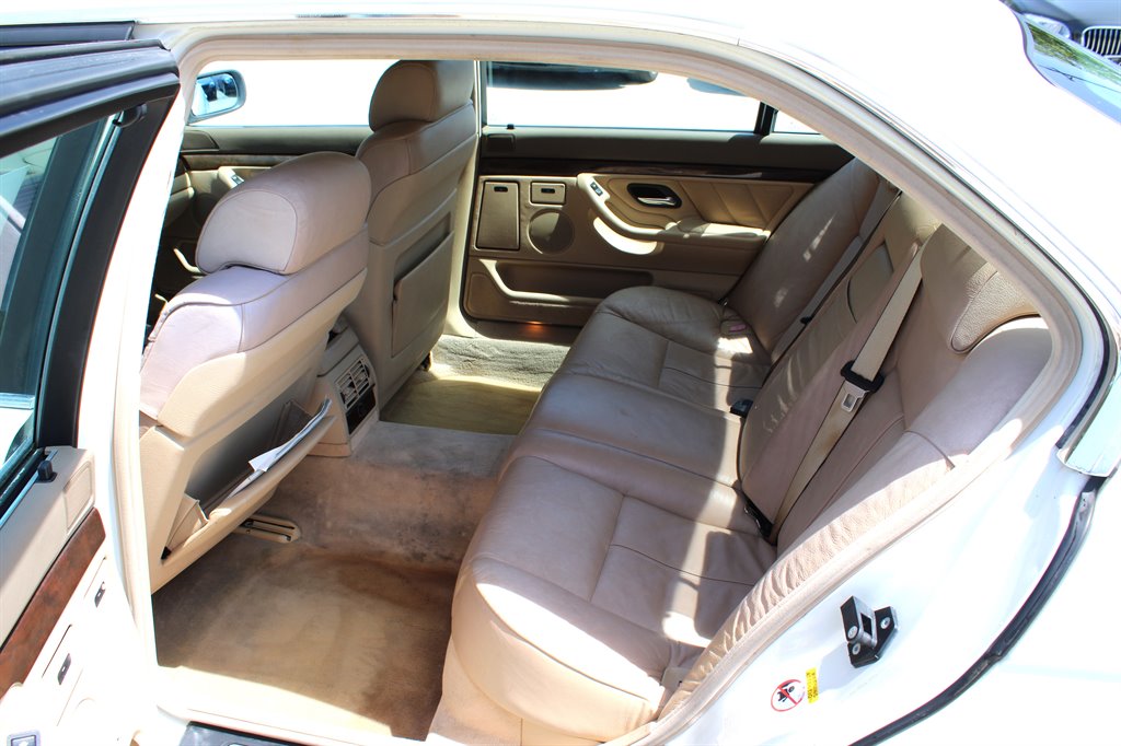 1998 BMW 7-Series 740iL photo