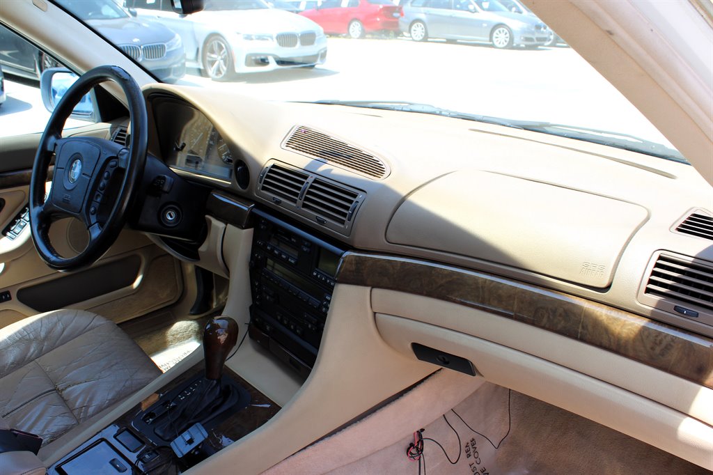 1998 BMW 7-Series 740iL photo