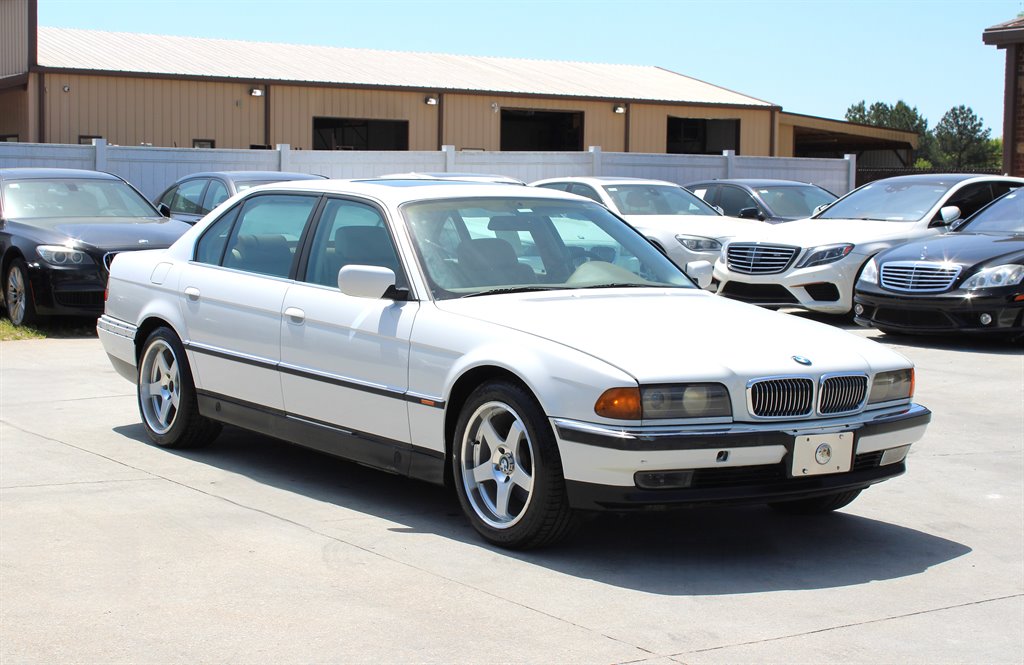 1998 BMW 7-Series 740iL photo