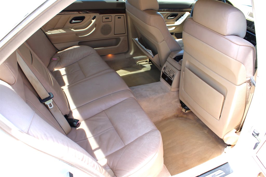 1998 BMW 7-Series 740iL photo