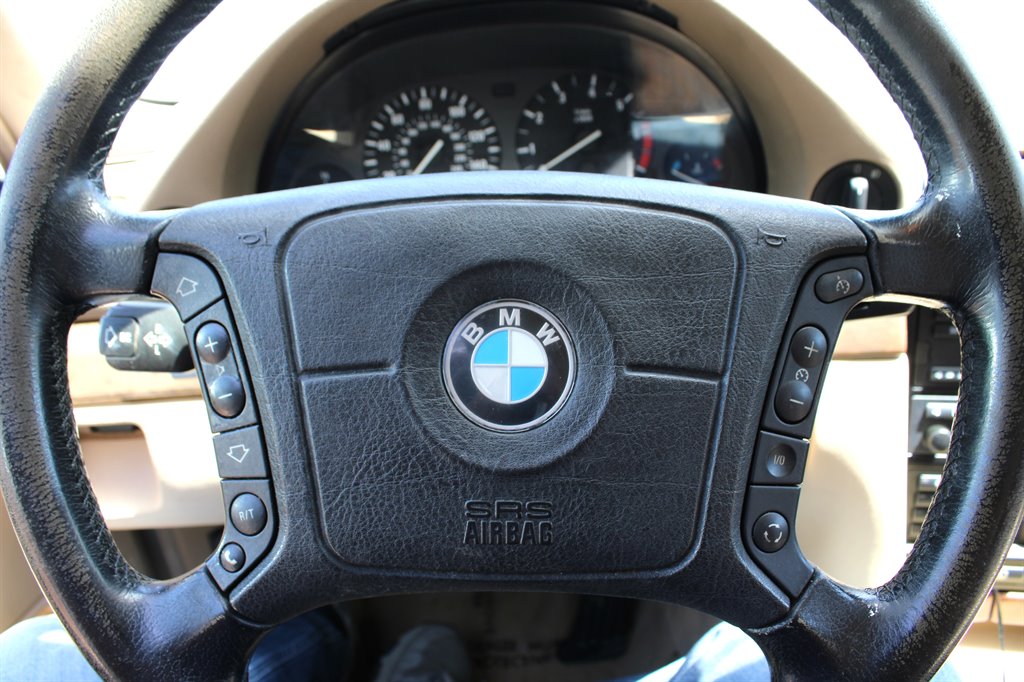 1998 BMW 7-Series 740iL photo