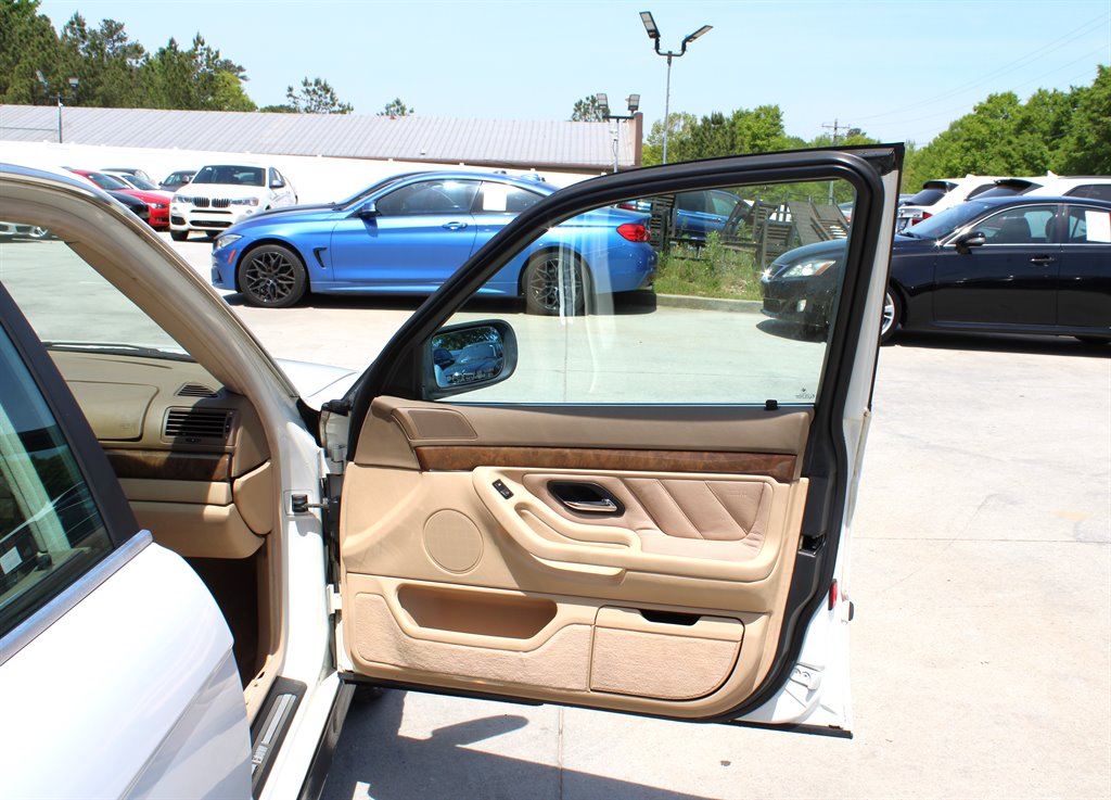1998 BMW 7-Series 740iL photo