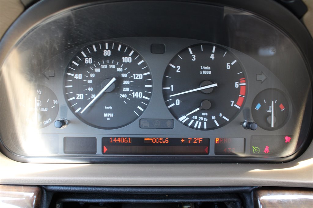 1998 BMW 7-Series 740iL photo