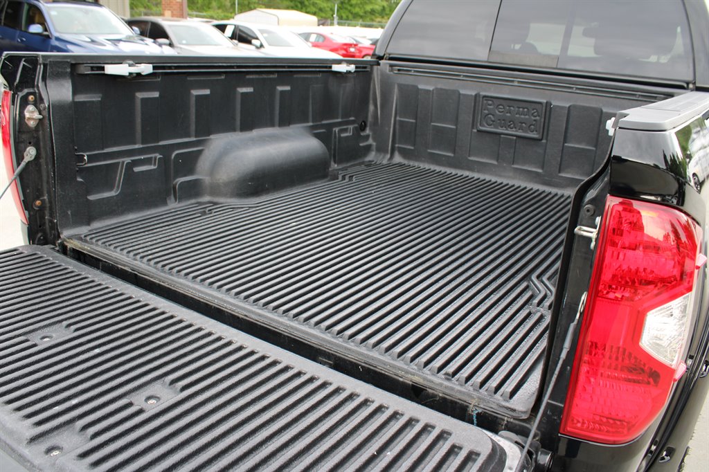 2014 Toyota Tundra SR5 photo