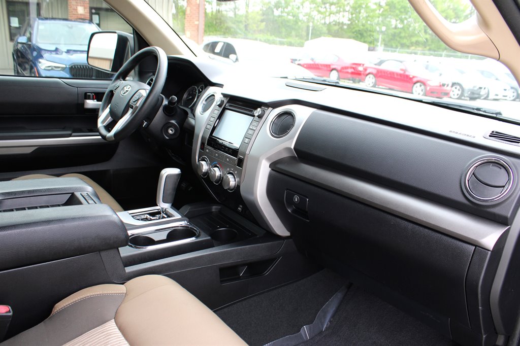 2014 Toyota Tundra SR5 photo