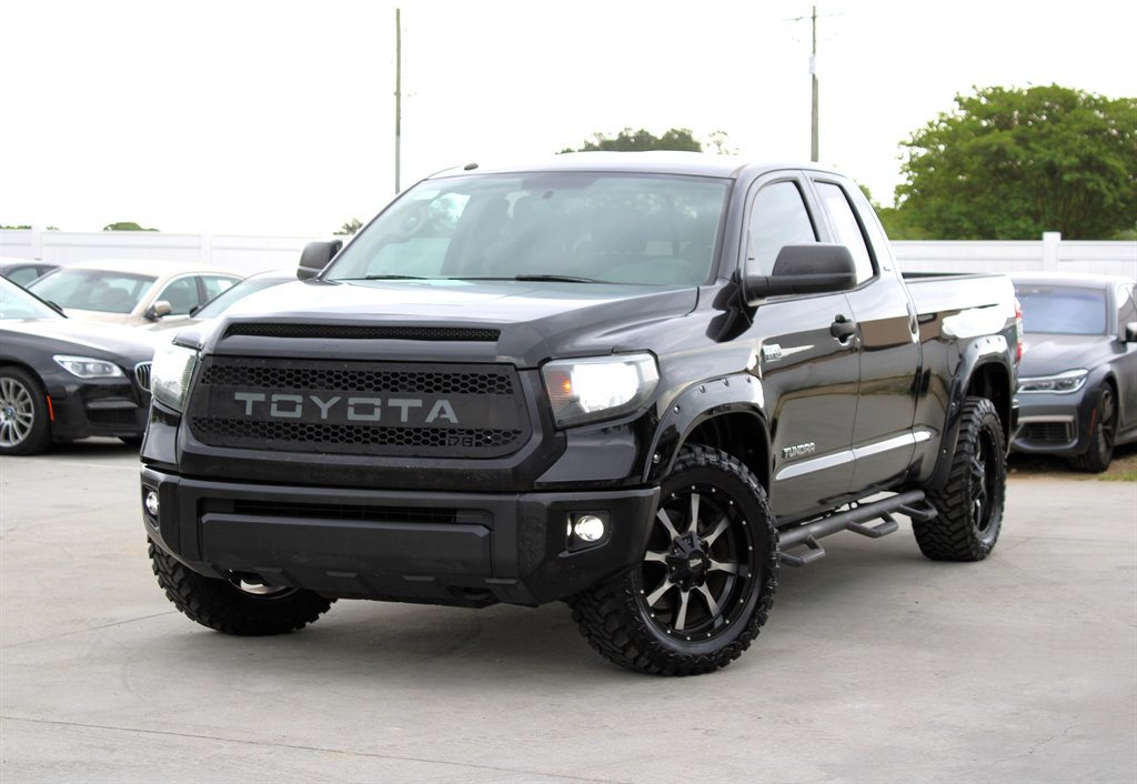 2014 Toyota Tundra SR5 photo