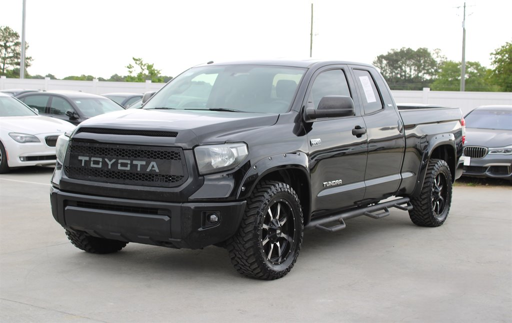 2014 Toyota Tundra SR5 photo