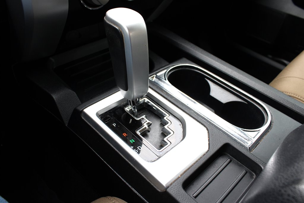 2014 Toyota Tundra SR5 photo