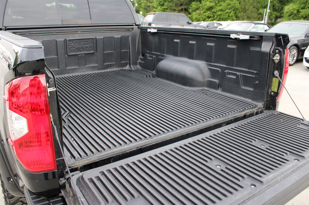 2014 Toyota Tundra SR5 photo