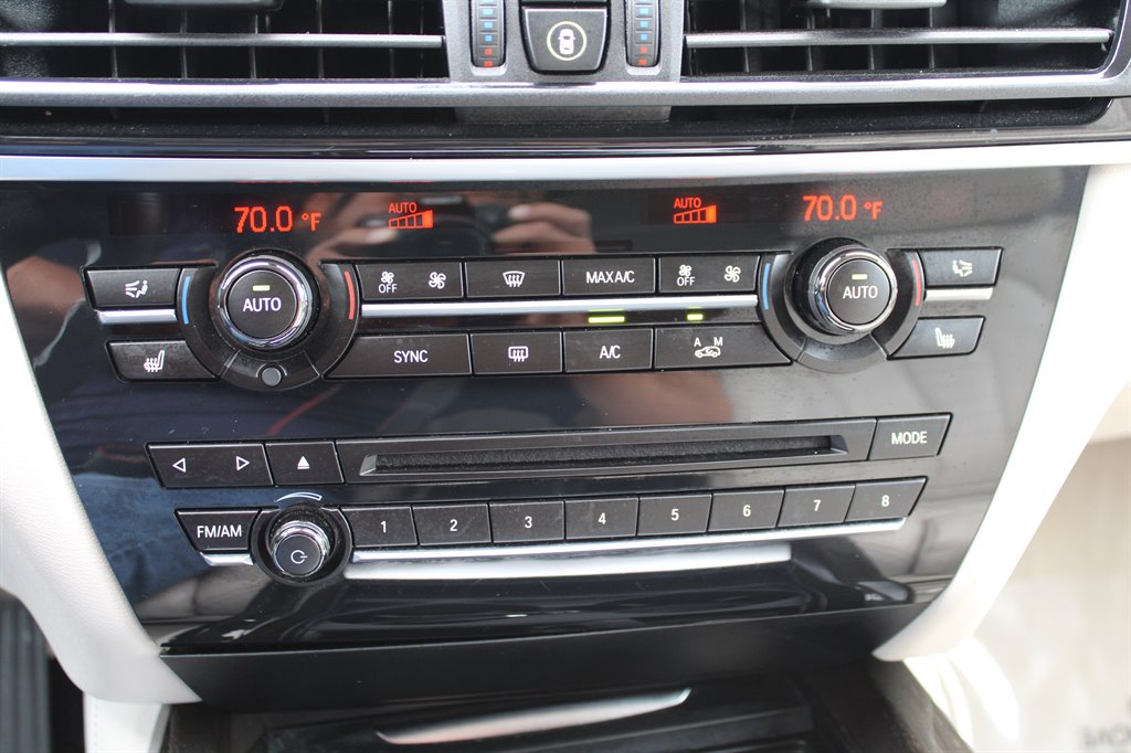 2014 BMW X5 xDrive50i photo