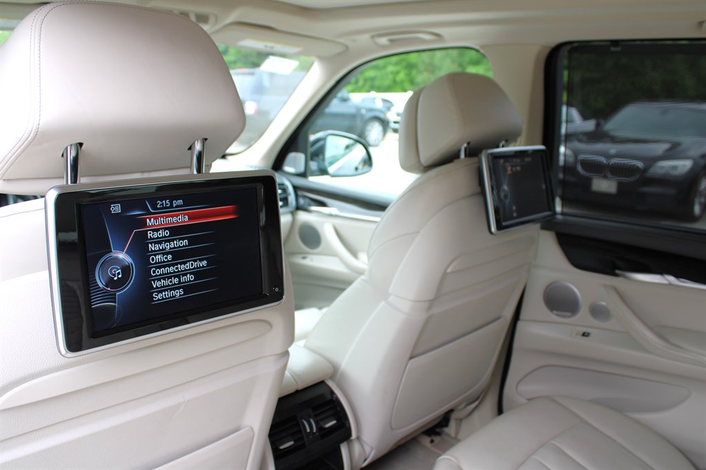 2014 BMW X5 xDrive50i photo