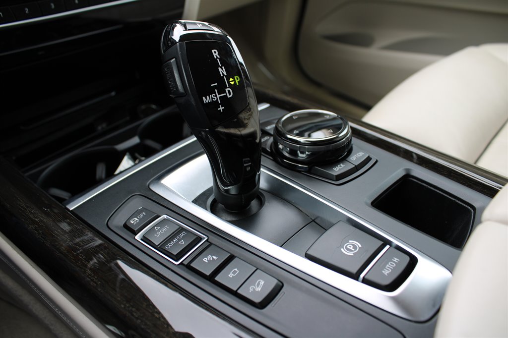 2014 BMW X5 xDrive50i photo