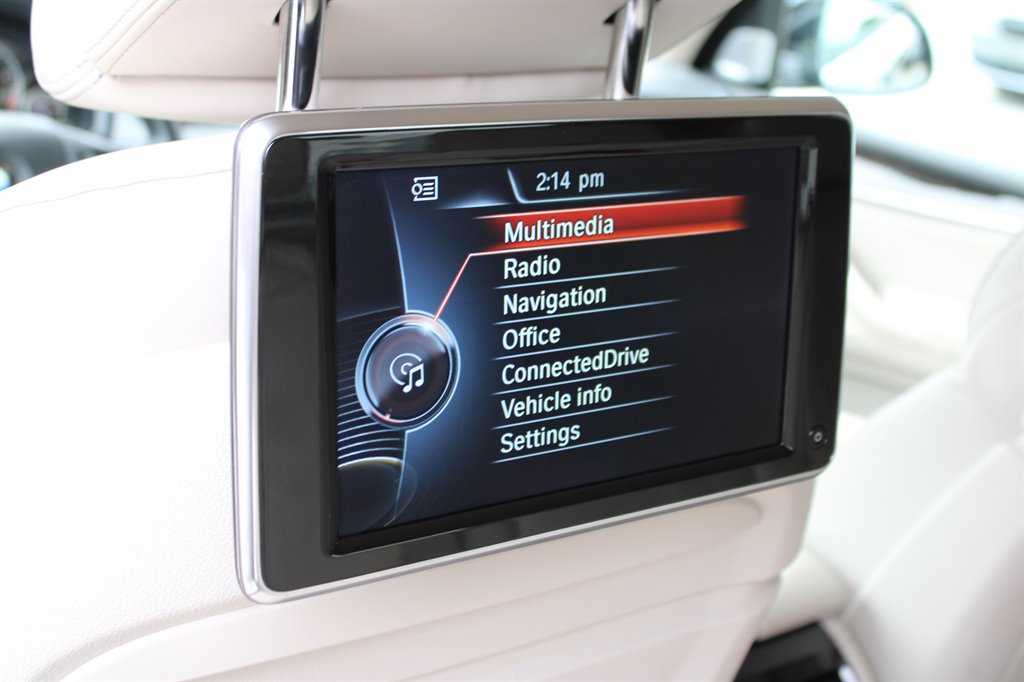 2014 BMW X5 xDrive50i photo