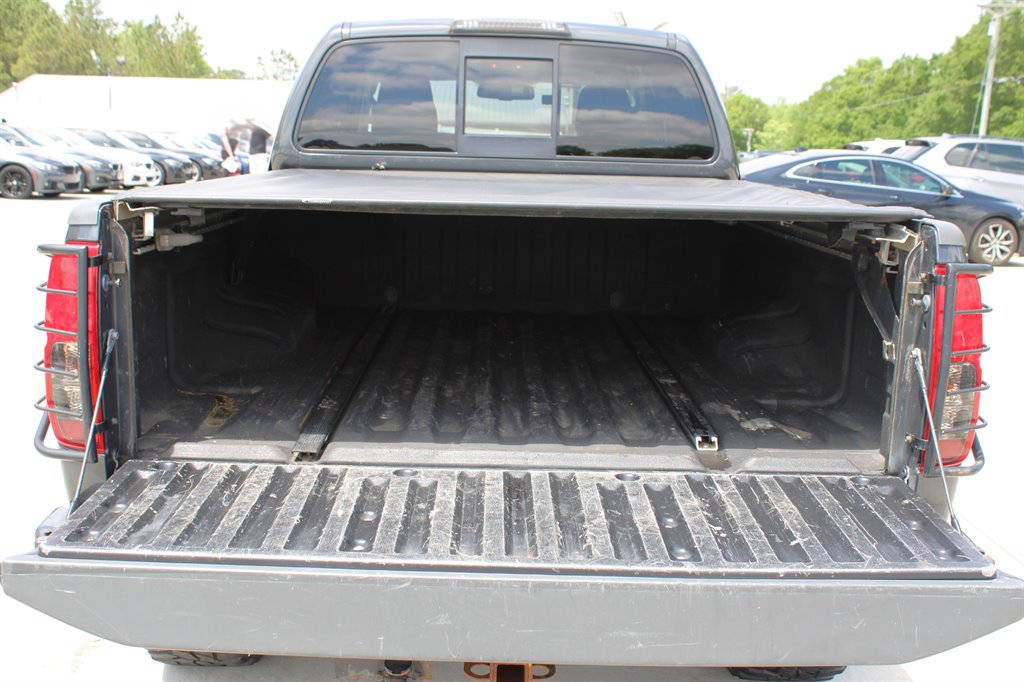 2013 Nissan Frontier SV V6 photo