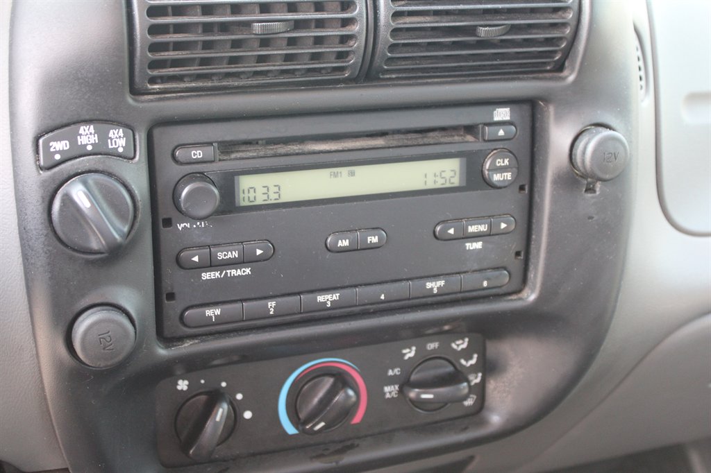 2004 Ford Ranger XLT photo