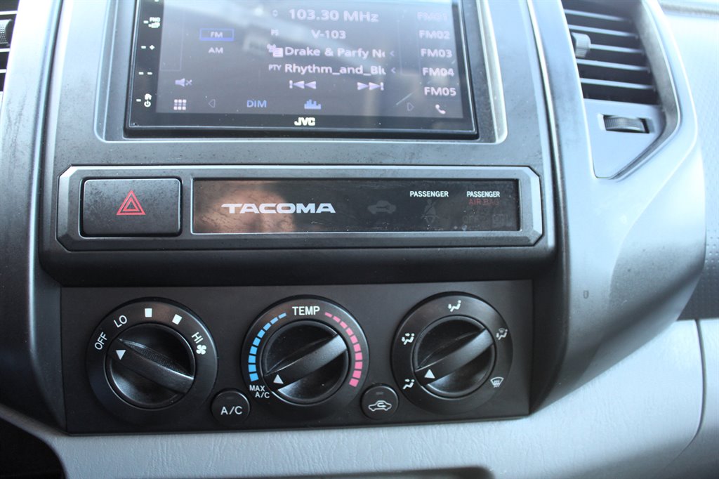 2015 Toyota Tacoma Prerunner photo