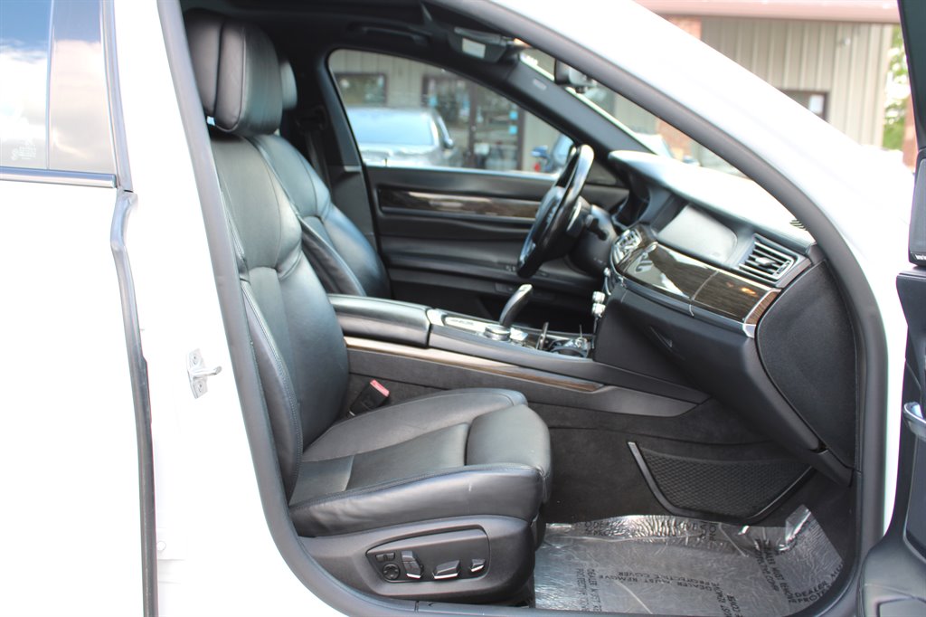2015 BMW 7-Series 740lxi photo