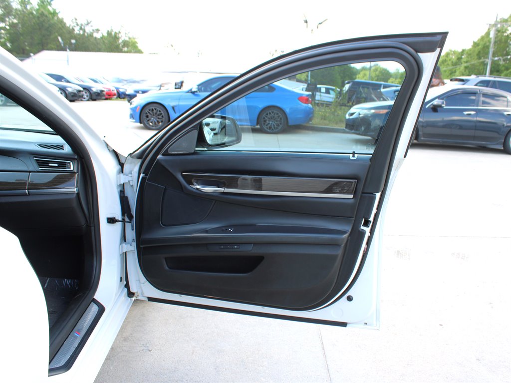 2015 BMW 7-Series 740lxi photo