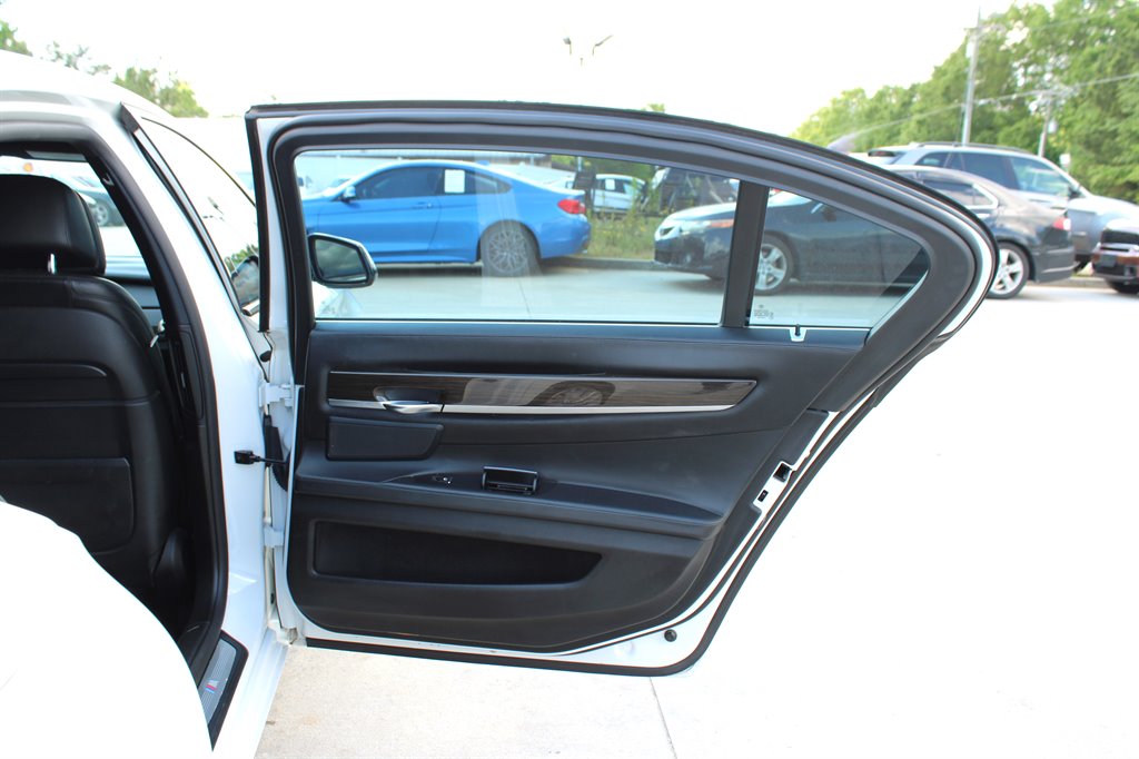 2015 BMW 7-Series 740lxi photo