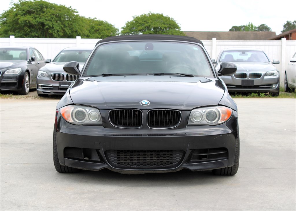 2011 BMW Legend 135i photo