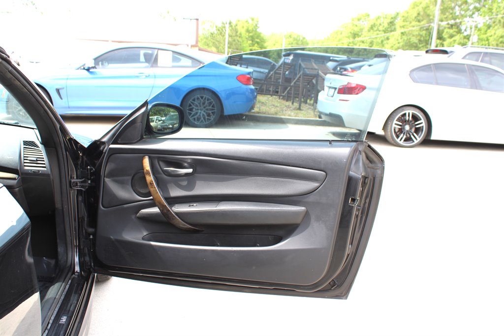 2011 BMW Legend 135i photo