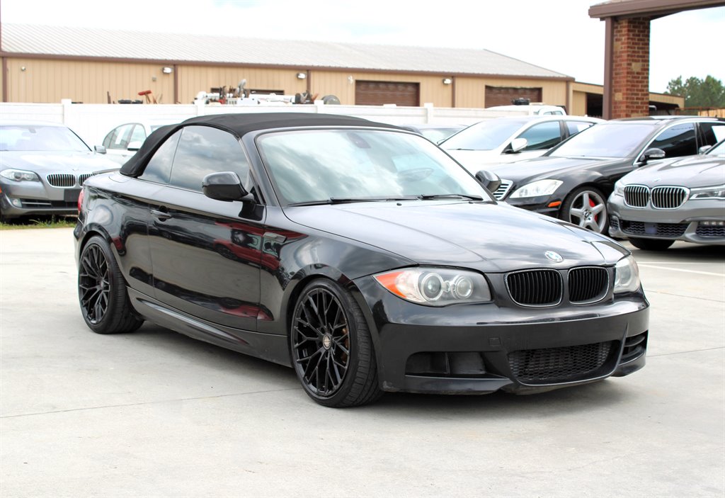 2011 BMW Legend 135i photo