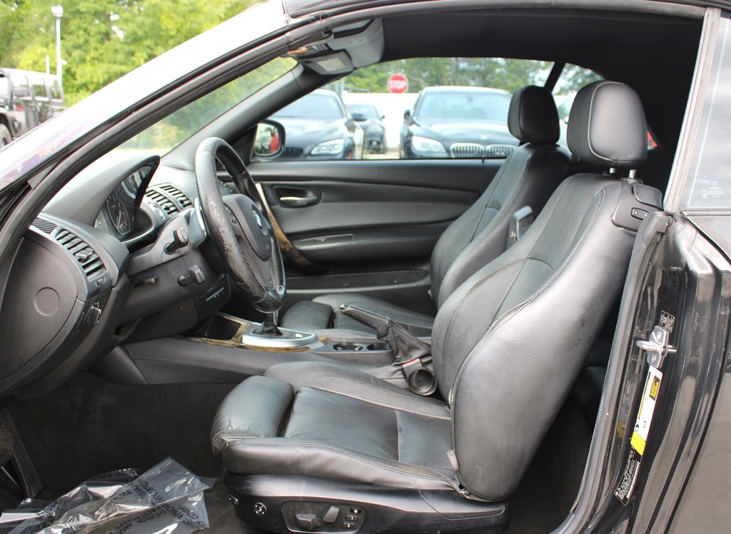 2011 BMW Legend 135i photo