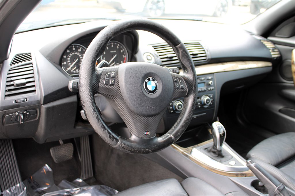 2011 BMW Legend 135i photo