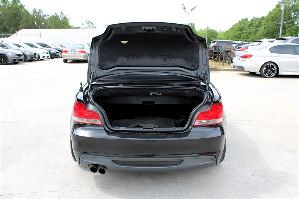 2011 BMW Legend 135i photo
