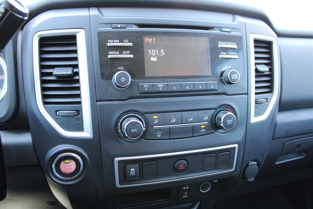 2016 Nissan Titan XD S photo