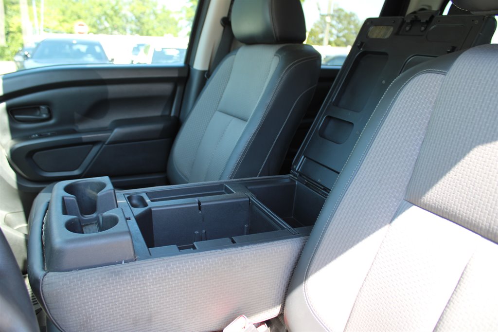 2016 Nissan Titan XD S photo