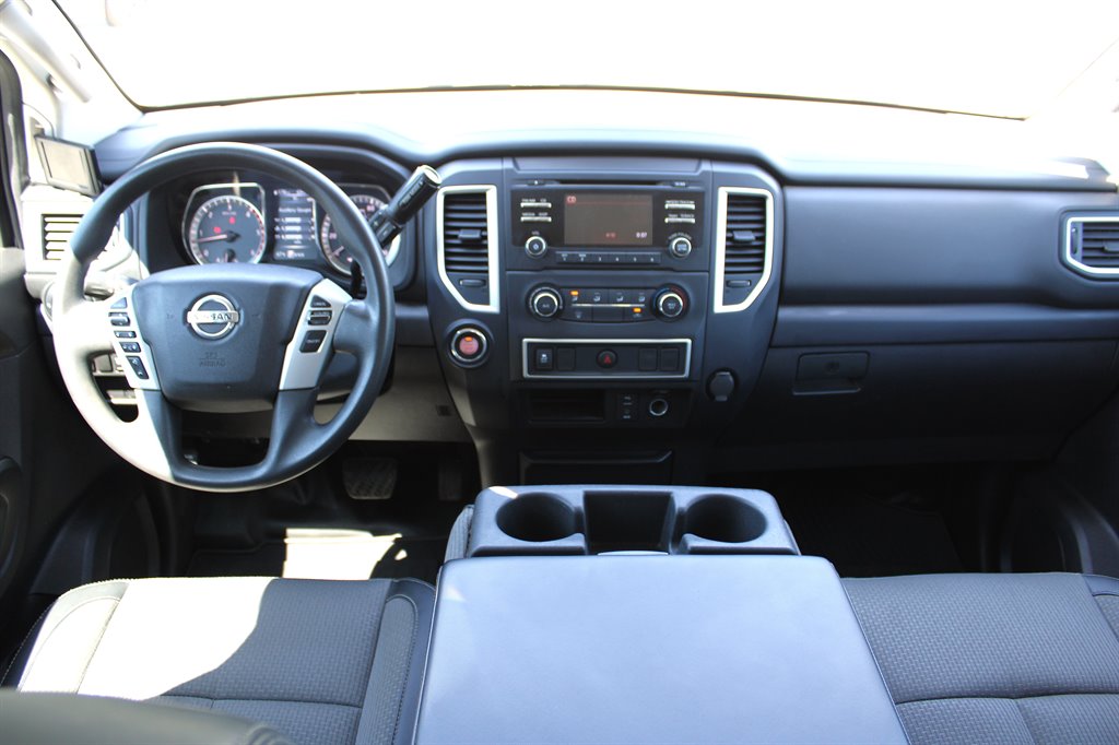 2016 Nissan Titan XD S photo