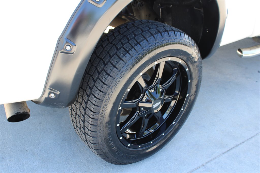 2016 Nissan Titan XD S photo