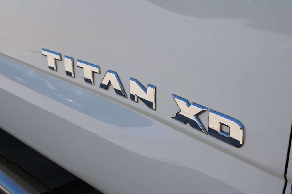 2016 Nissan Titan XD S photo