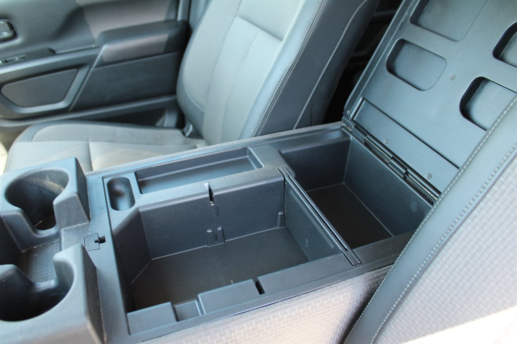 2016 Nissan Titan XD S photo