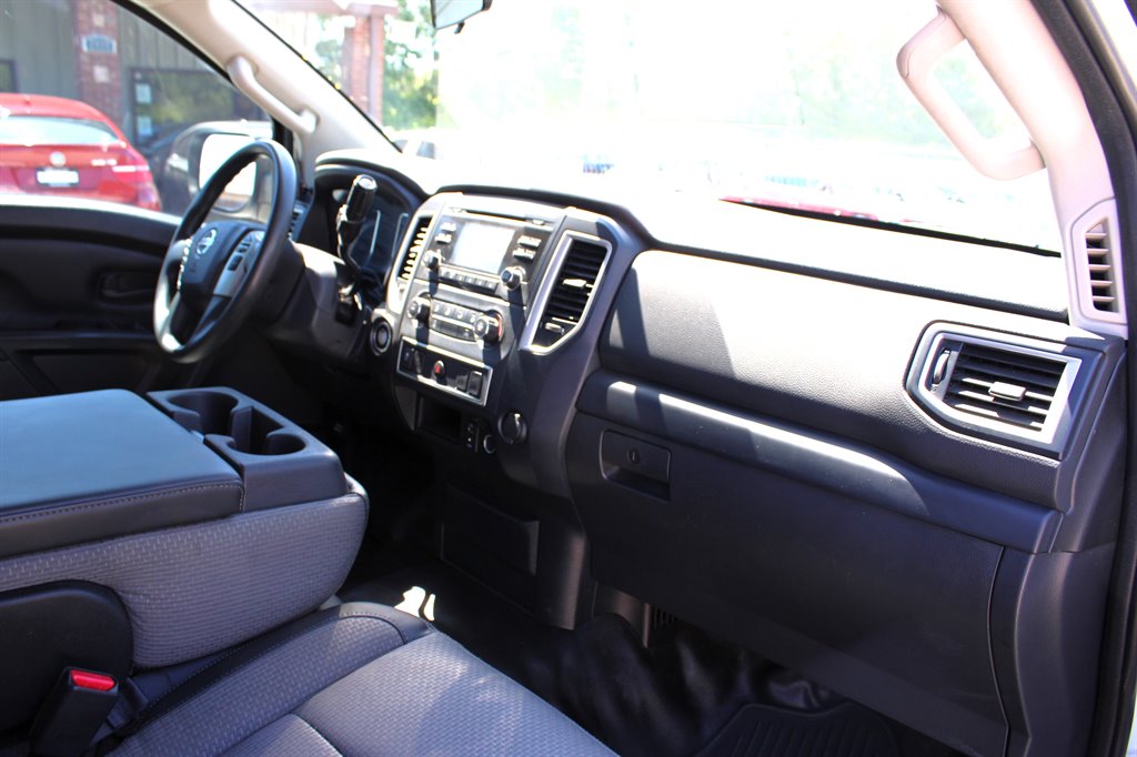 2016 Nissan Titan XD S photo