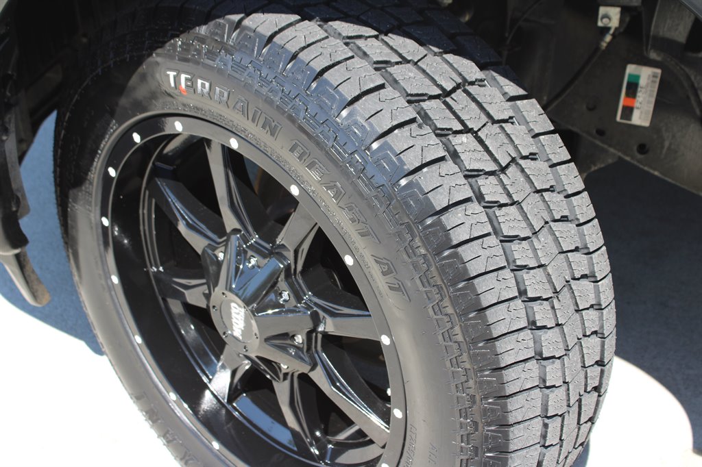 2016 Nissan Titan XD S photo