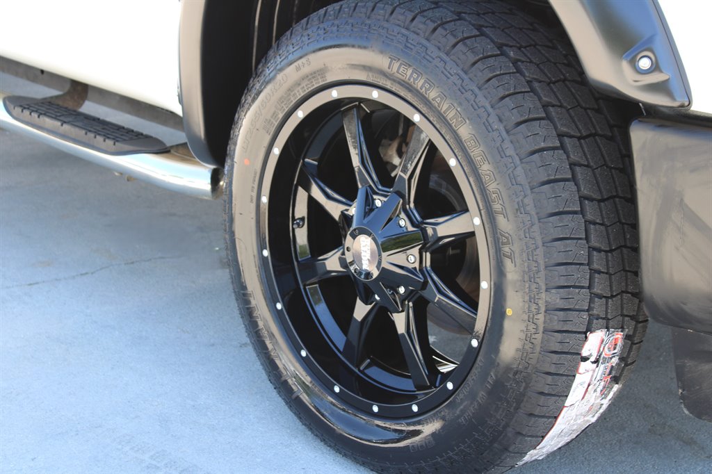 2016 Nissan Titan XD S photo