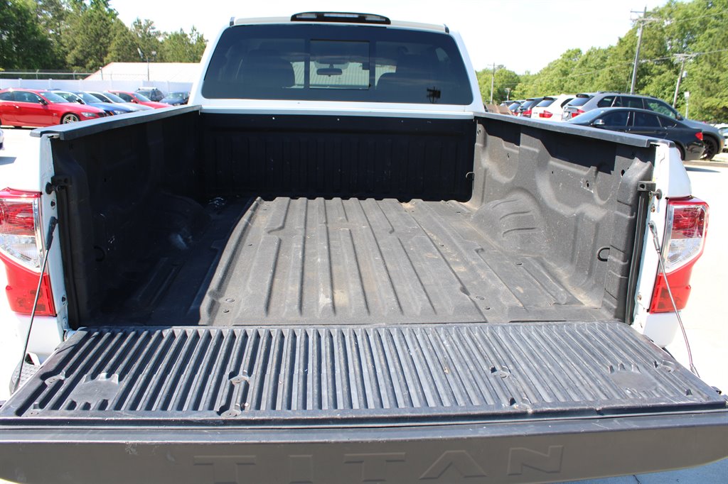 2016 Nissan Titan XD S photo