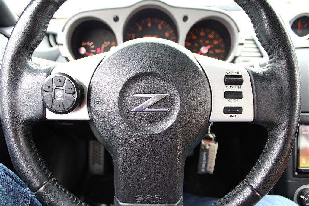 2004 Nissan 350Z photo