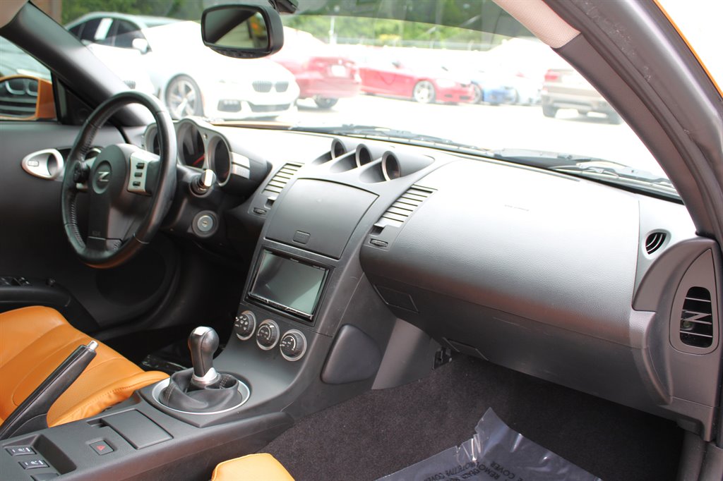 2004 Nissan 350Z photo