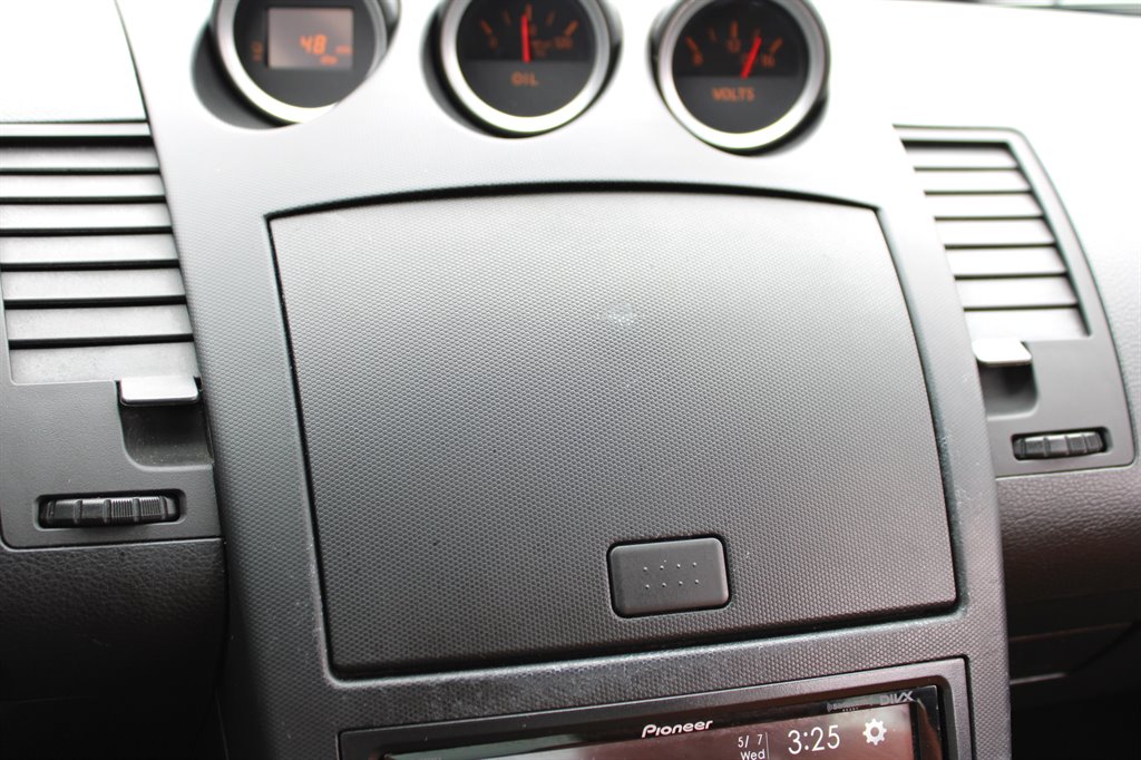 2004 Nissan 350Z photo