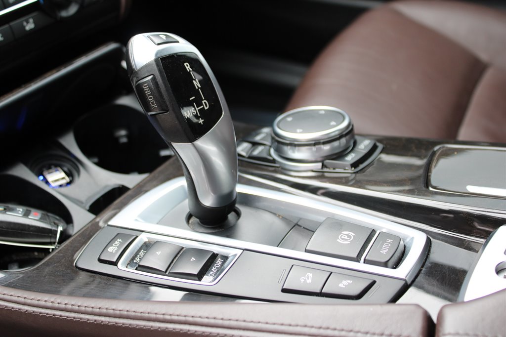 2015 BMW 5-Series 535xi photo