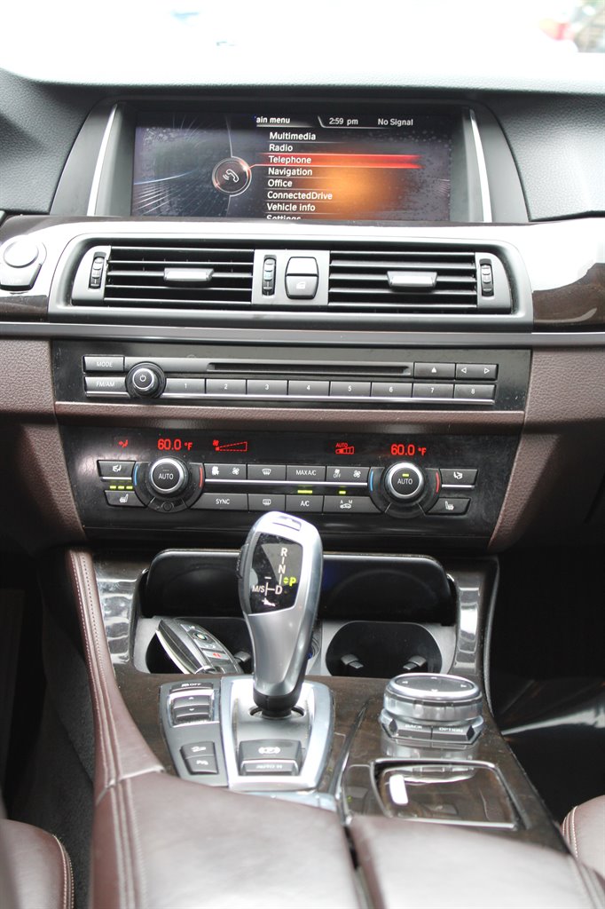 2015 BMW 5-Series 535xi photo