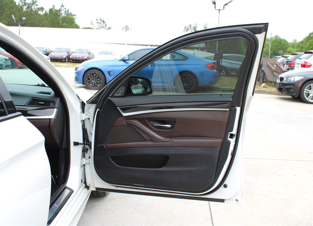 2015 BMW 5-Series 535xi photo