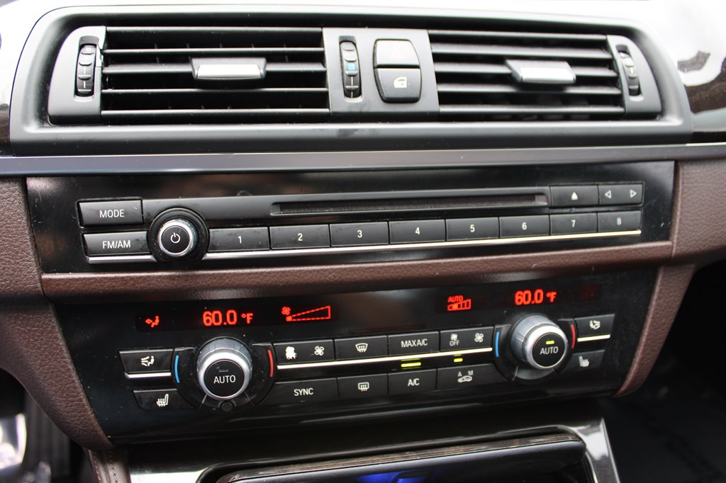 2015 BMW 5-Series 535xi photo