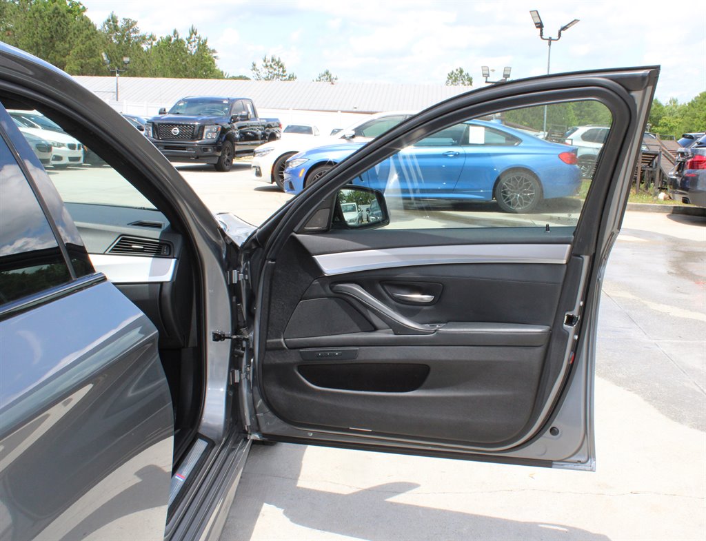 2016 BMW 5-Series 535d photo